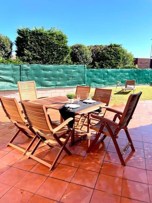 Ferienwohnung Planta Baja-Jardin-Parking Santander Exterior foto